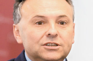 Prof. Orłowski o odmrażaniu gospodarki: Inaczej grozi nam ruina