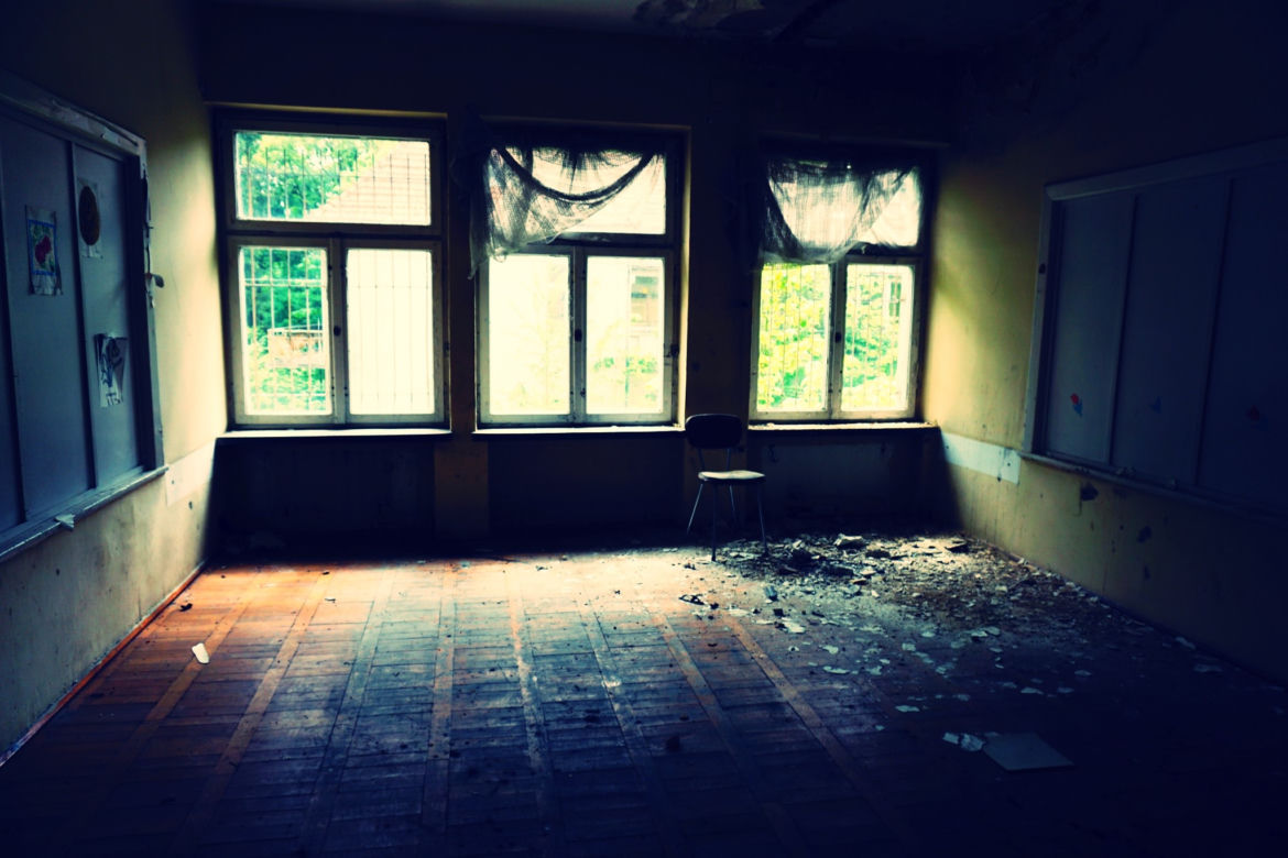 Opuszczony szpital rehabilitacyjny dla dzieci w Wielkopolsce [GALERIA]