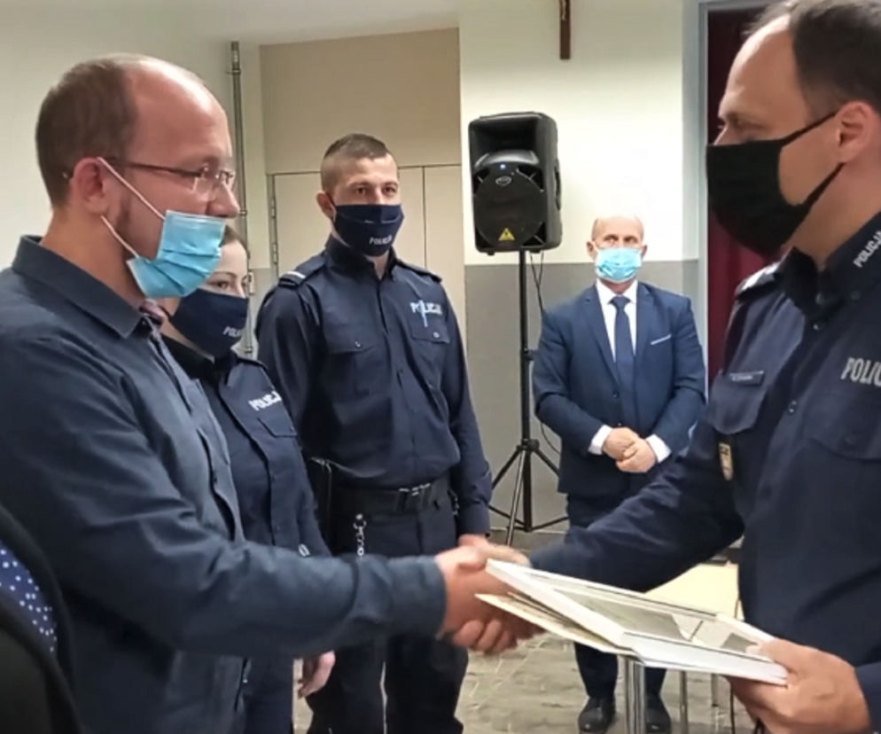 Nowy Sącz. Pan Jarosław uratował życie człowieka. Bohater został nagrodzony