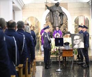 Młody policjant zginął w potwornym wypadku. Pogrzeb Kacpra Mierzejewskiego