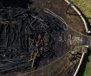 Krzyż przetrwał inferno. Zadziałała opatrzność?