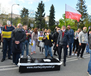 Protest przedsiębiorców pod kancelarią premiera