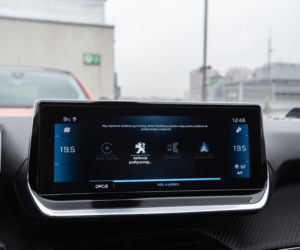 Peugeot 208 Allure vs Opel Corsa Elegance