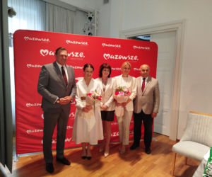 Dwie lokalne inwestycje z wysokim wsparciem unijnym. Umowy na budowę wiaduktu warszawskiego w Siedlcach i rozwój bioróżnorodności w Mrozach – już podpisane!