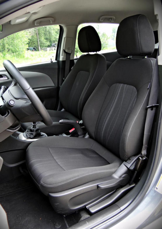 Chevrolet Aveo 5d 2013