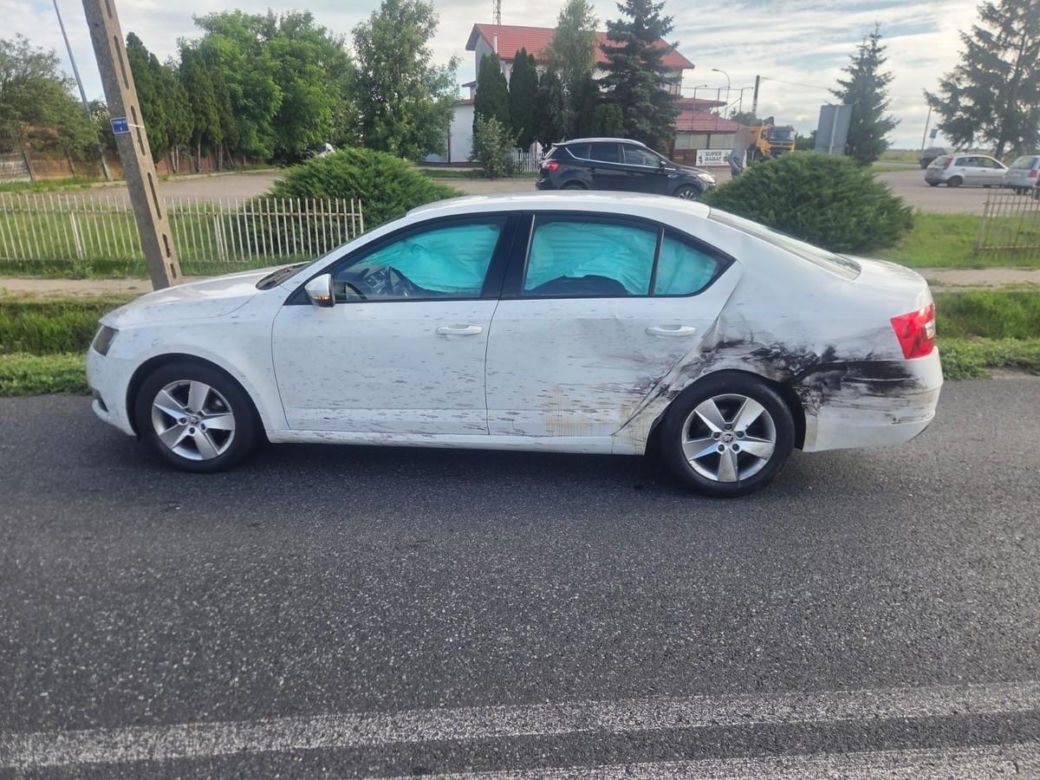 Wjechał Fordem pod ciężarówkę i uderzył w Skodę. 20-latka zabrał śmigłowiec. Tragiczny finał