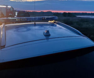 Krzyczała przez telefon, że się topi! 46-latka utonęła w aucie, które wjechało do Bugu pod Wyszkowem! [ZDJĘCIA].