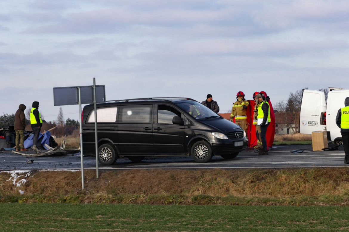 Zielęcice. Sześć osób zginęło w wypadku. Prokuratura wszczęła śledztwo [ZDJĘCIA]