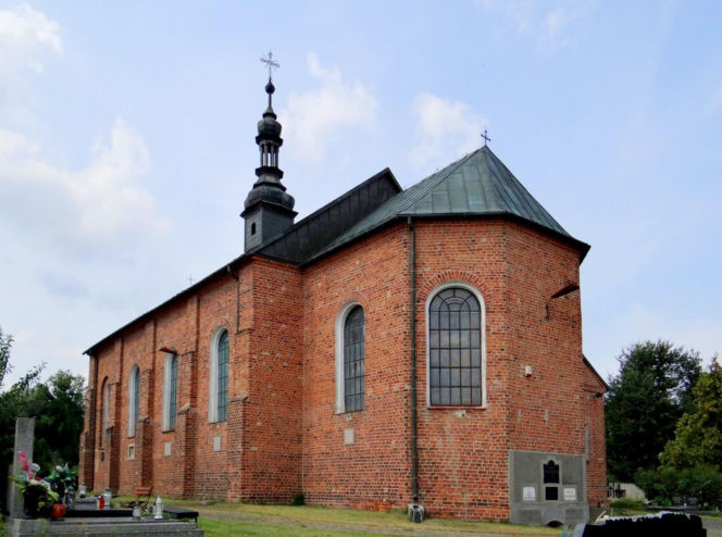 To jedno z najpiękniejszych miast w województwie łódzkim. Kiedyś było związane z Krakowem