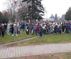Był Płock, teraz Przasnysz. ALARM BOMBOWY w Szkole Podstawowej nr 3!