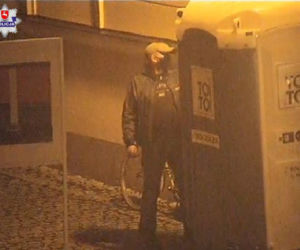 Zamość: Podpalił punkt szczepień. Trwa obława!