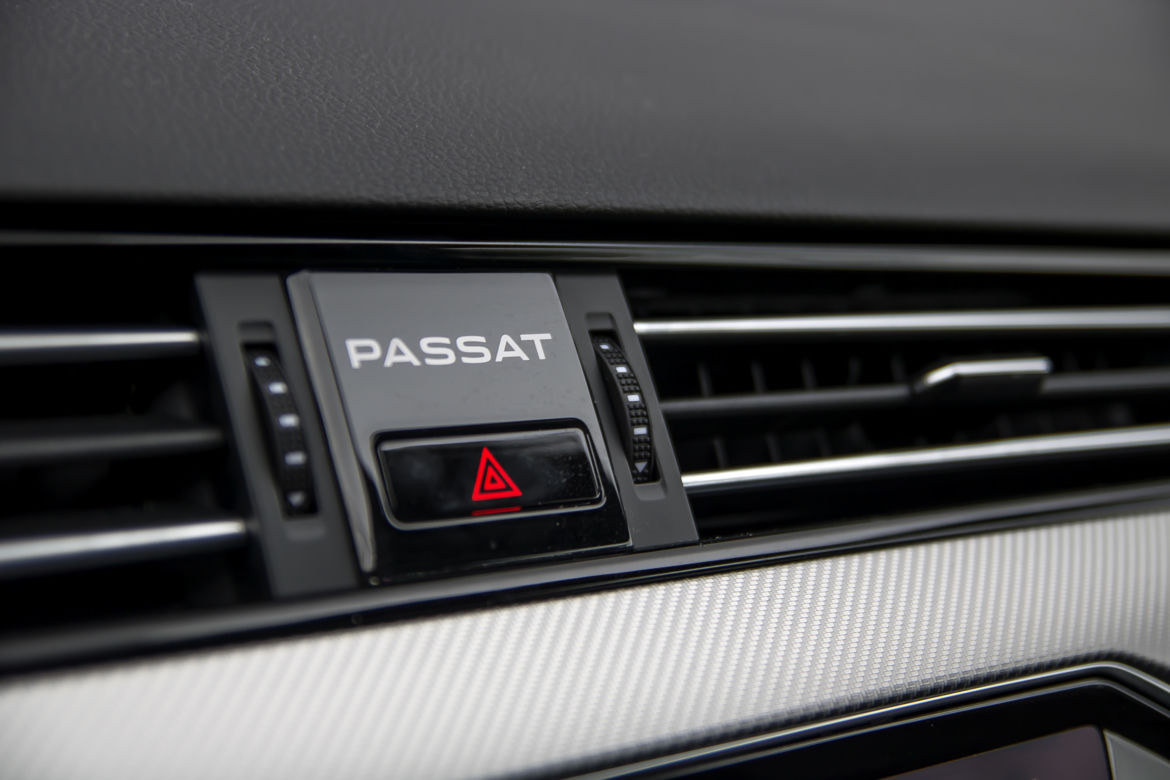 Volkswagen Passat Variant R-Line Edition 2.0 TDI 240 KM DSG7 4MOTION