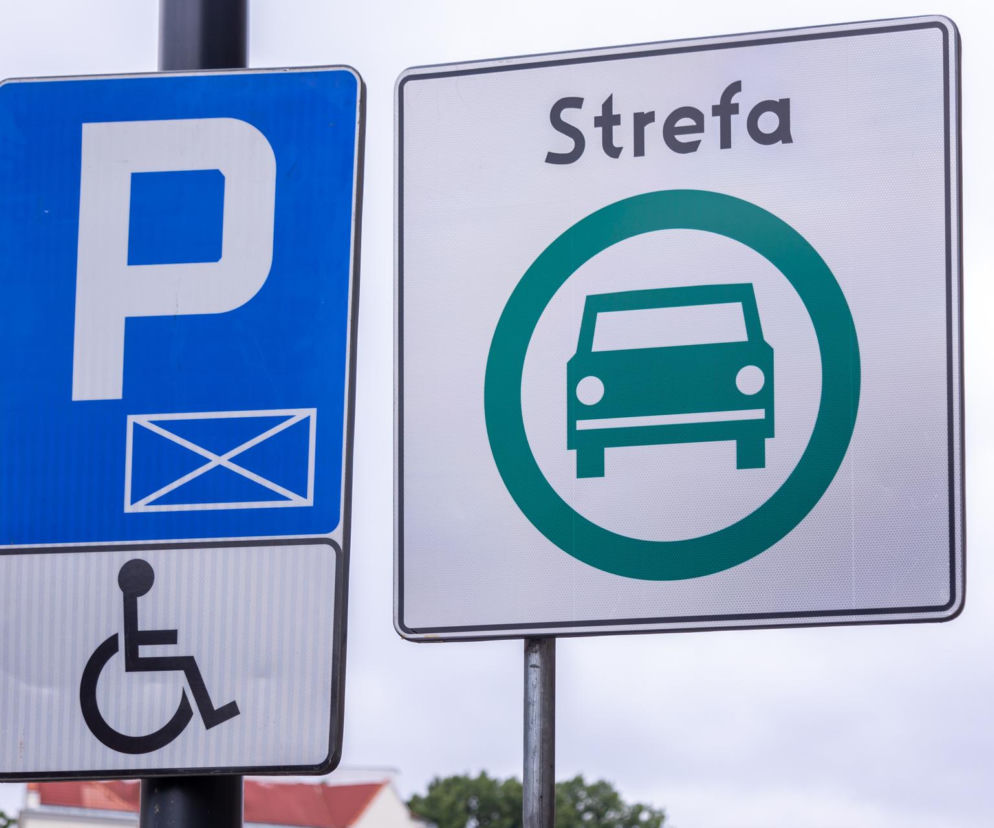 Bunt kierowców przeciwko SCT w Krakowie. Trwa niszczenie znaków, a spór trafi do sądu