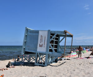 Mielno; Wandale zniszczyli stojące na plaży stanowiska ratowników
