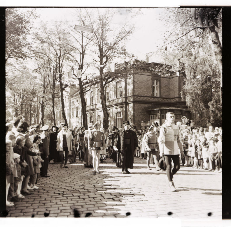 Winobranie w Zielonej Górze w latach 1963-1973. Oto jak bawiono się podczas największego Święta Wina w Polsce
