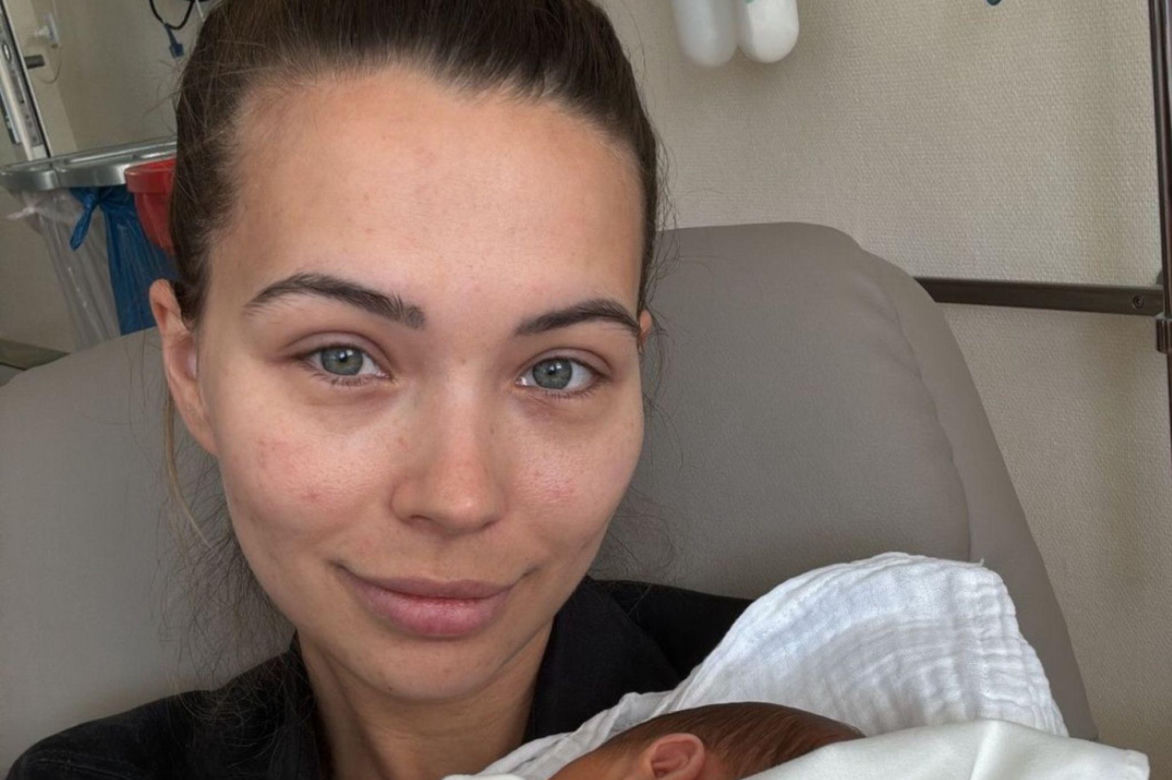 Sandra Kubicka pokazała zdjęcie i mówi wprost. "Jak widać, z laktacją nie mam problemu"