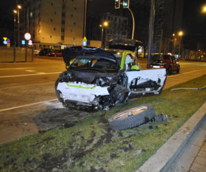 Pijany roztrzaskał BMW