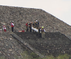 Horror na oczach turystów. Napastnik strzelał z piramidy w Meksyku