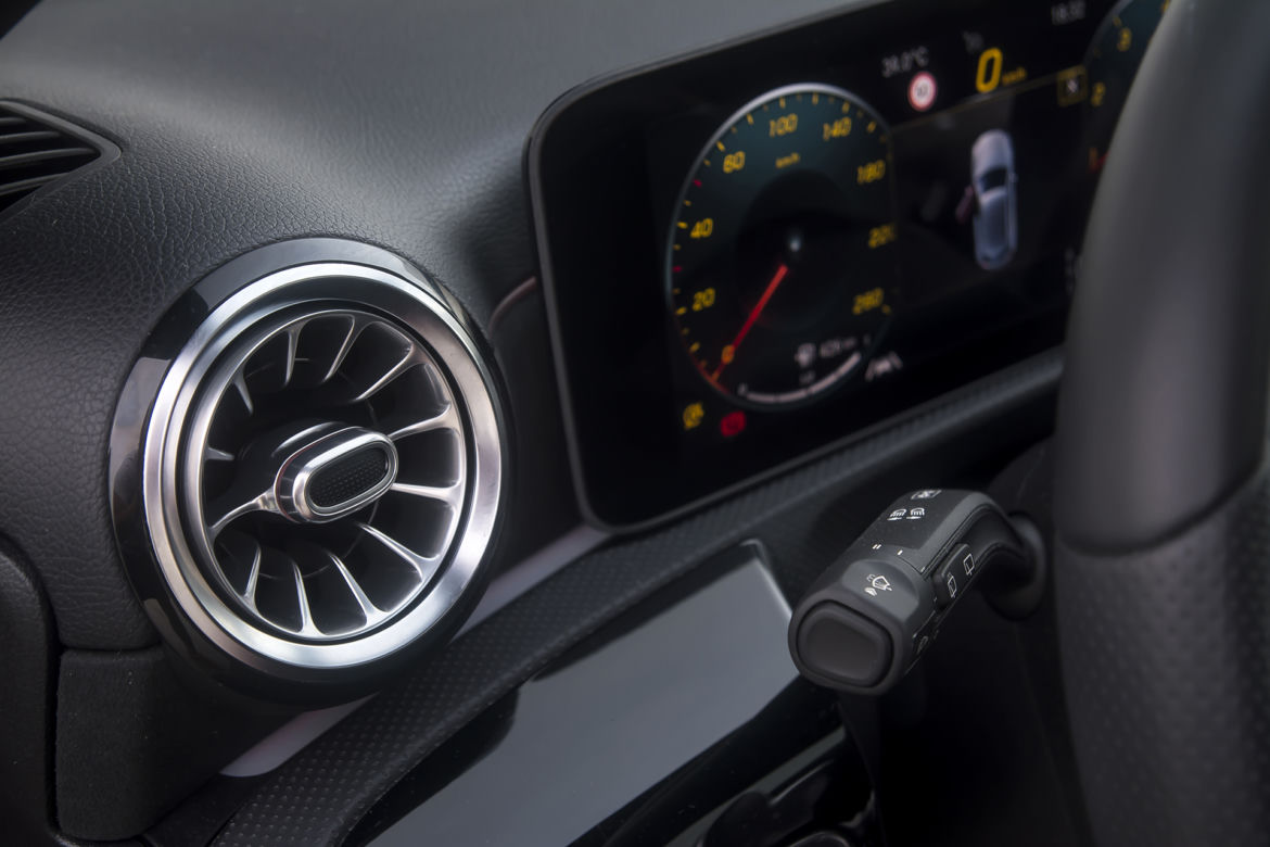 Mercedes-Benz A200 AMG Line
