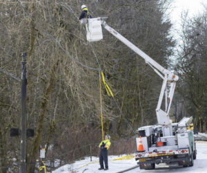 Brak prądu w silne mrozy to realne zagrożenie. Lekarze i ratownicy medyczni podpowiadają, jak się przygotować
