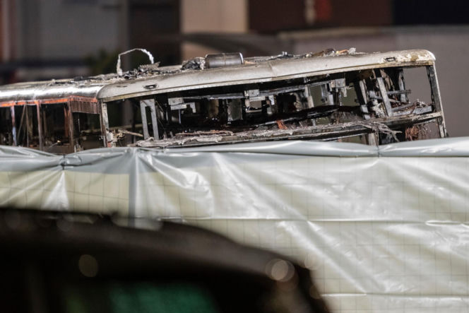 Pożar autobusu w Kerzers w kantonie Fryburg na zachodzie Szwajcarii