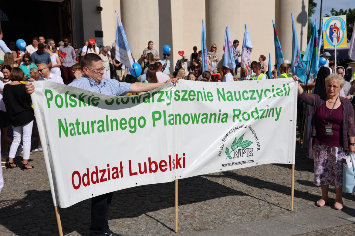 Marsz dla Życia i Rodziny 2024 w Dzień Matki przeszedł przez centrum Lublina