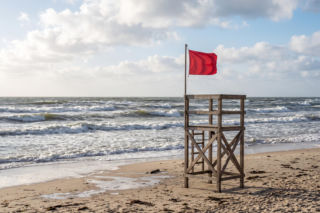 Sinice Chałupy. Czy w Chałupach można się kąpać 13.07? Flaga, warunki pogodowe