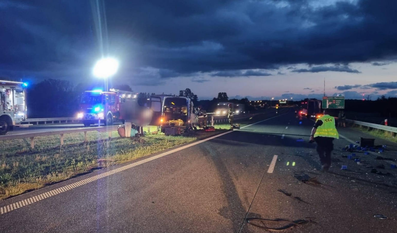 Poważny wypadek na S17 w kierunku Warszawy