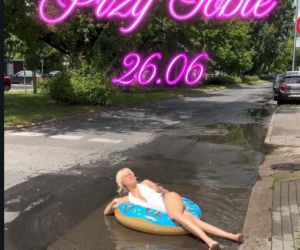 Córka Englerta plażuje na ulicy! Co ona ma w ustach?