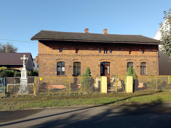 To jedno z najpiękniejszych miast na Śląsku. Produkowano w nim części do samolotów, a w PRL-u było wsią