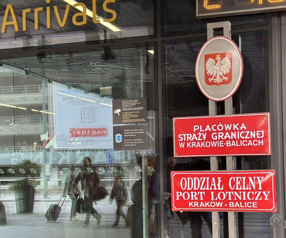 Mieli lecieć na Malediwy, trafili za kratki. Zaczęło się od paszportu