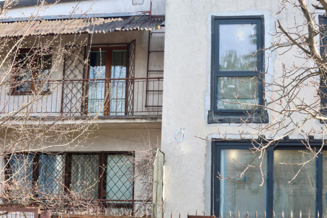 Niekończący się remont sąsiadów Kaczyńskiego