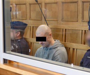 W kilkadziesiąt sekund zabił pana Franciszka. Wstrząsający film z targu w Rawie Mazowieckiej