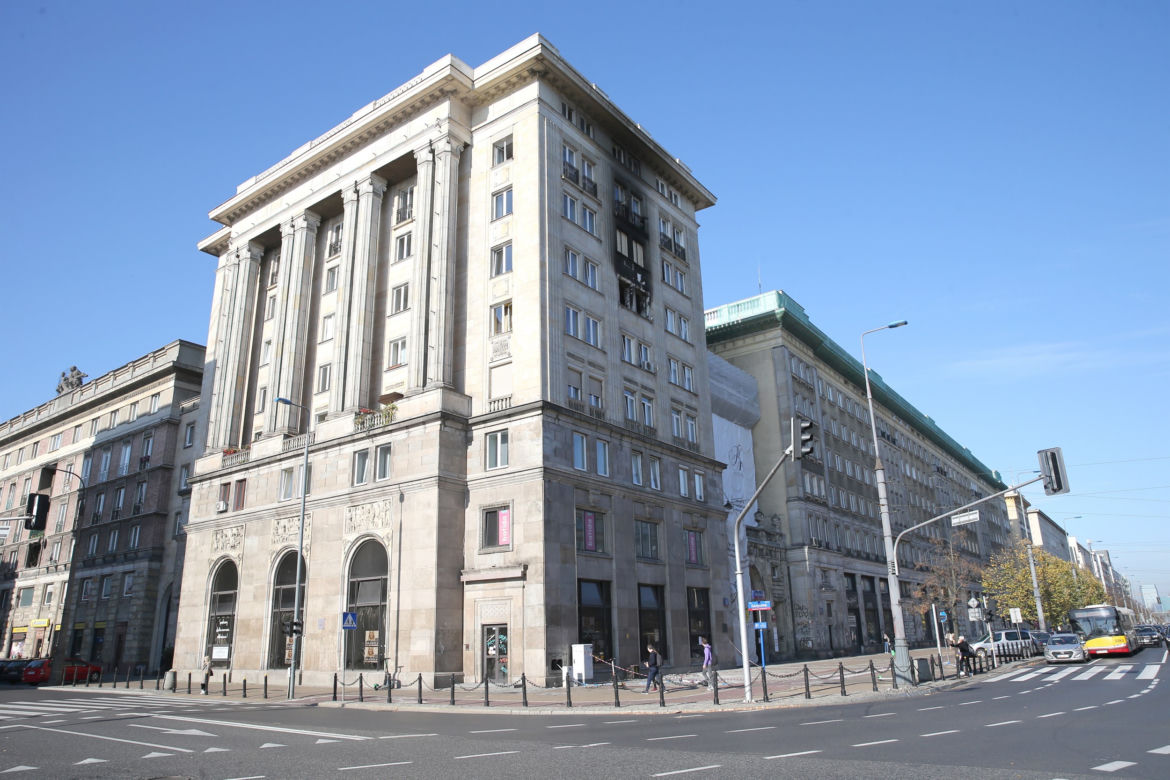 Pożar kamienicy przy ulicy Marszałkowskiej w Warszawie