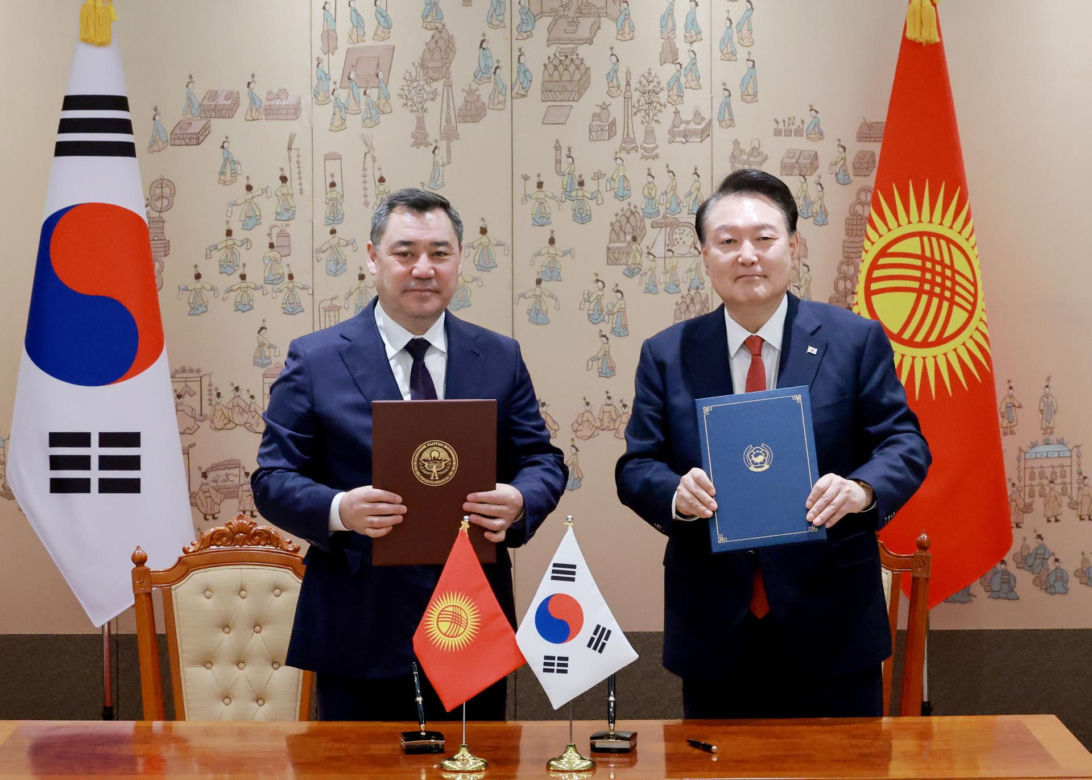 Korea Płd./ Prezydent ogłosił stan wojenny, oskarża opozycję 