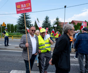 Mieszkańcy Skawiny wyszli na ulicę przeciwko przebiegowi S7 przez gminę