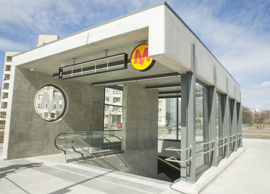 Metro kursuje od 25 lat