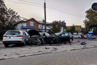 Piaseczno: Potężny KARAMBOL w Zalesiu Dolnym. Dziecko w szpitalu! [GALERIA]