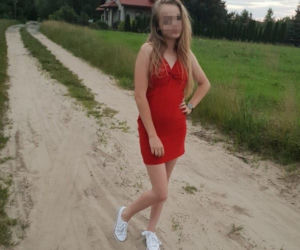 Zamordowaną Anię pochowano w białej trumience
