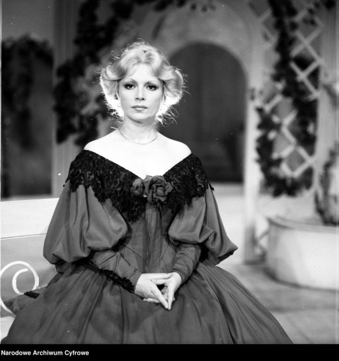 Była jedną z największych gwiazd PRL-u. Tak dziś wygląda 83-letnia Ewa Wiśniewska