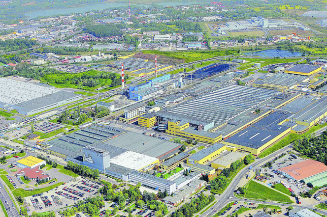 Widok z góry na fabrykę Michelin w Olsztynie. O inwestycji koncernu i nowych miejscach pracy przeczytasz na Muratorplus.