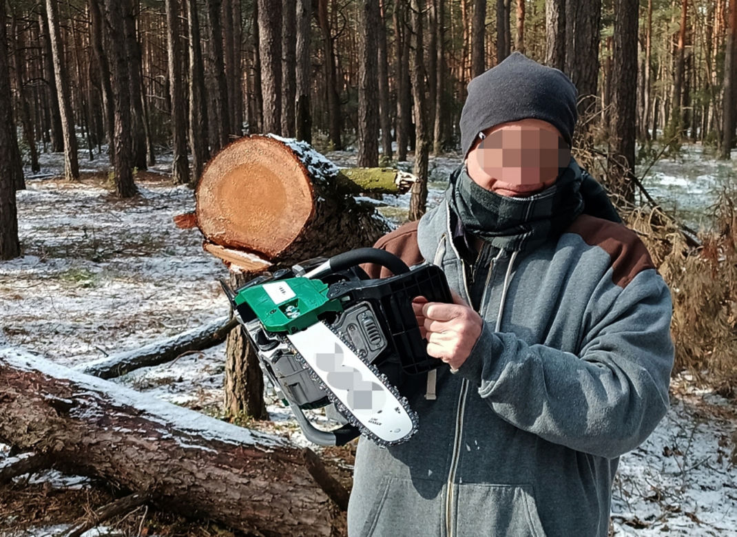 Drzewo zabiło Zygmunta, gdy testował piłę. "Widziałem błysk w jego oku, gdy ją sobie kupił"