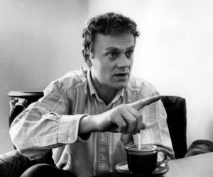 Poznajesz? Wielka przemiana Donalda Tuska, od hipisa do męża stanu [DUŻO ZDJĘĆ]