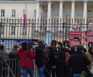  Gigantyczna kolejka do szczepień bez rejestracji. Plac Bankowy. 