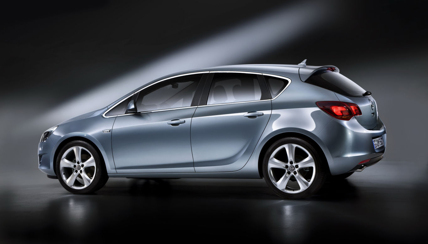 Opel Astra IV