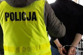 Poszedł na rekord! Dokonywał przestępstw na dane własnej matki. Usłyszał... 119 zarzutów