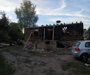 Rodzina z Topolan odbudowuje dom po pożarze