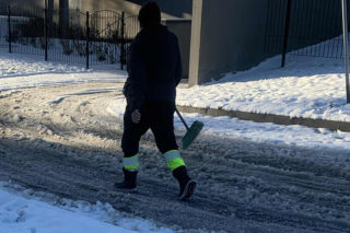 Atak zimy w Kujawsko-Pomorskiem. 325 zdarzeń w regionie, problemy z komunikacją i przerwy w dostawach prądu