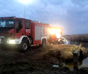 Strażackie nocne czuwanie i dogaszanie nad Biebrzą