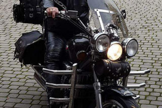 Pacjentki porzuciły konwencjonalną terapię, by „leczyć się” lampami. Szaman z Małopolski nie trafi za kraty